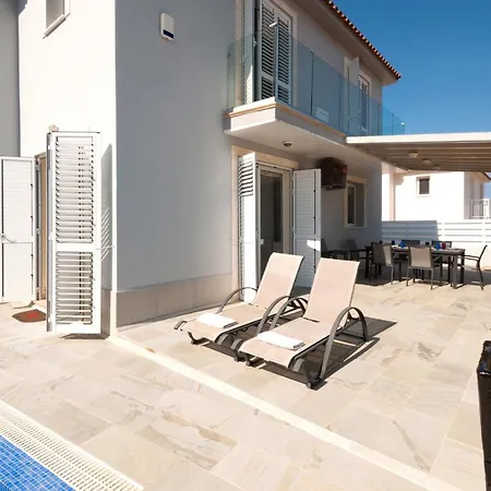 Molly's Villa