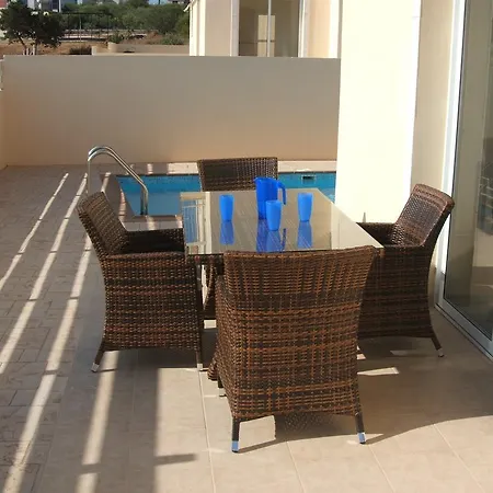 Molly's Villa *