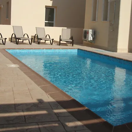 Molly's Protaras